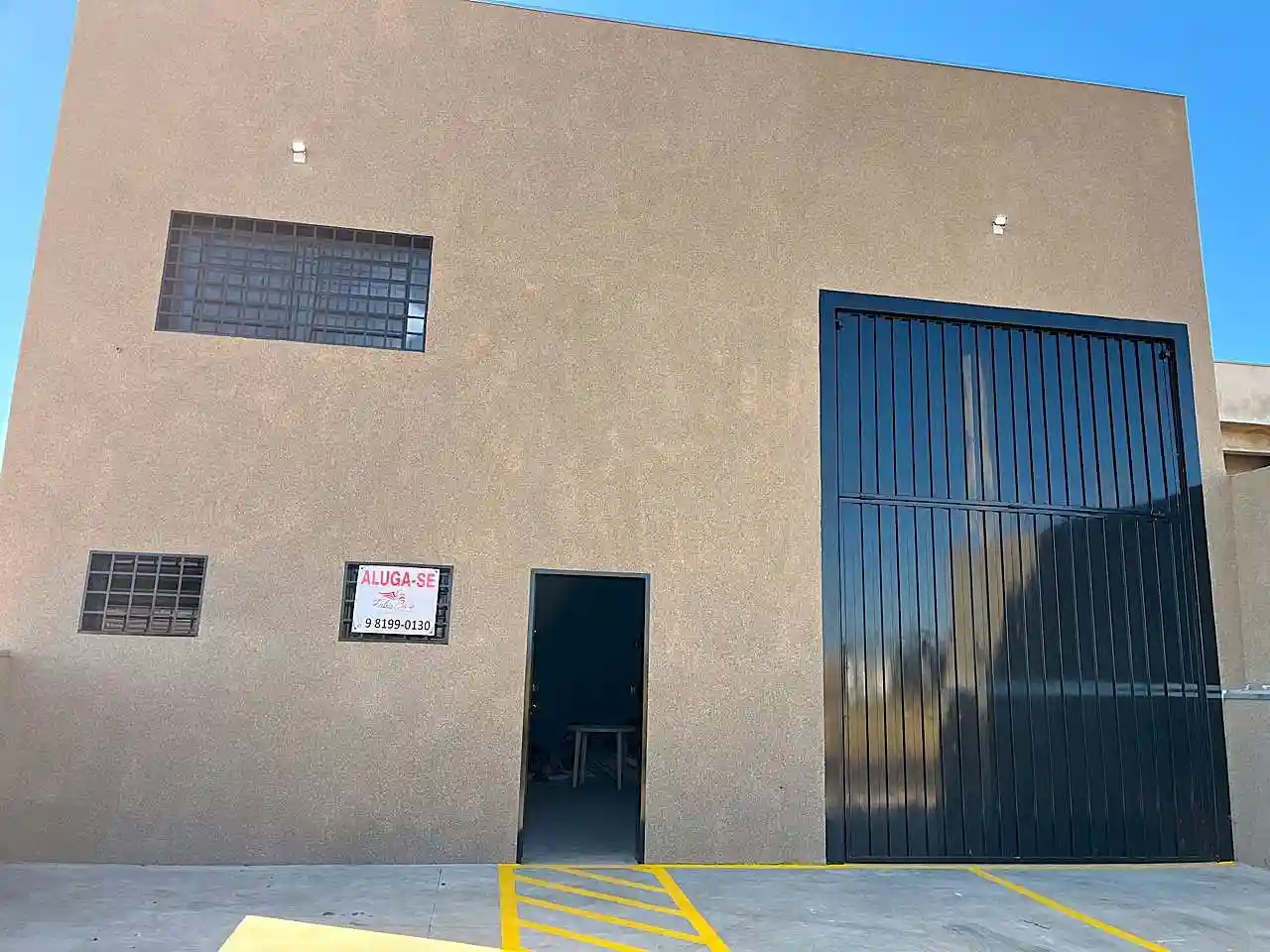Loja / Salão / Ponto Comercial  para aluguel, 150m² — foto 1 de 11