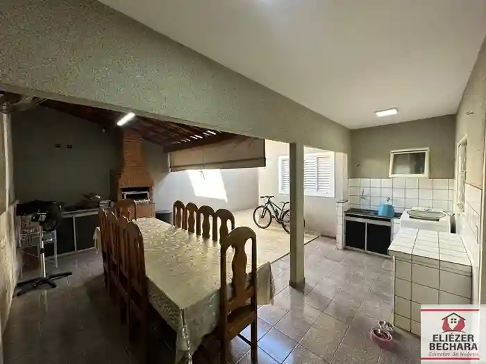 Casa com 3 quartos à venda, 136m² — foto 4 de 24