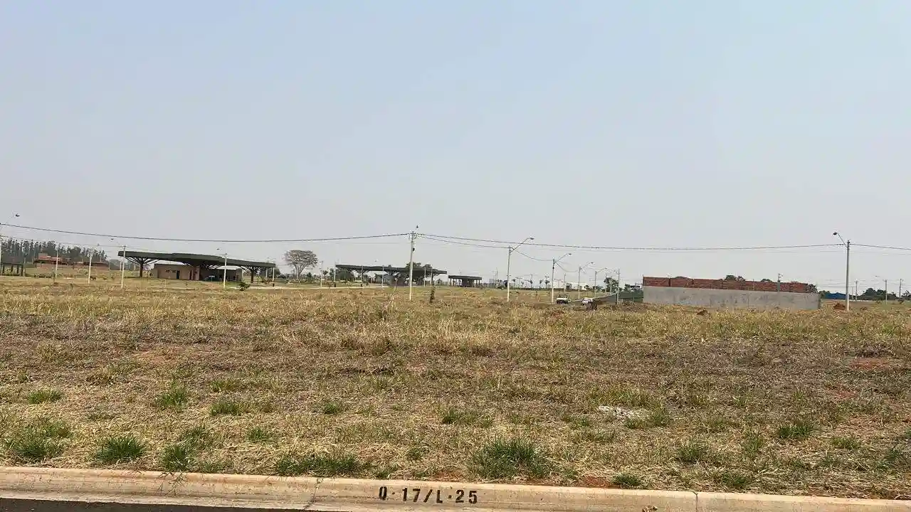 Terreno / Lote / Condomínio  à venda, 405m² — foto 1 de 1