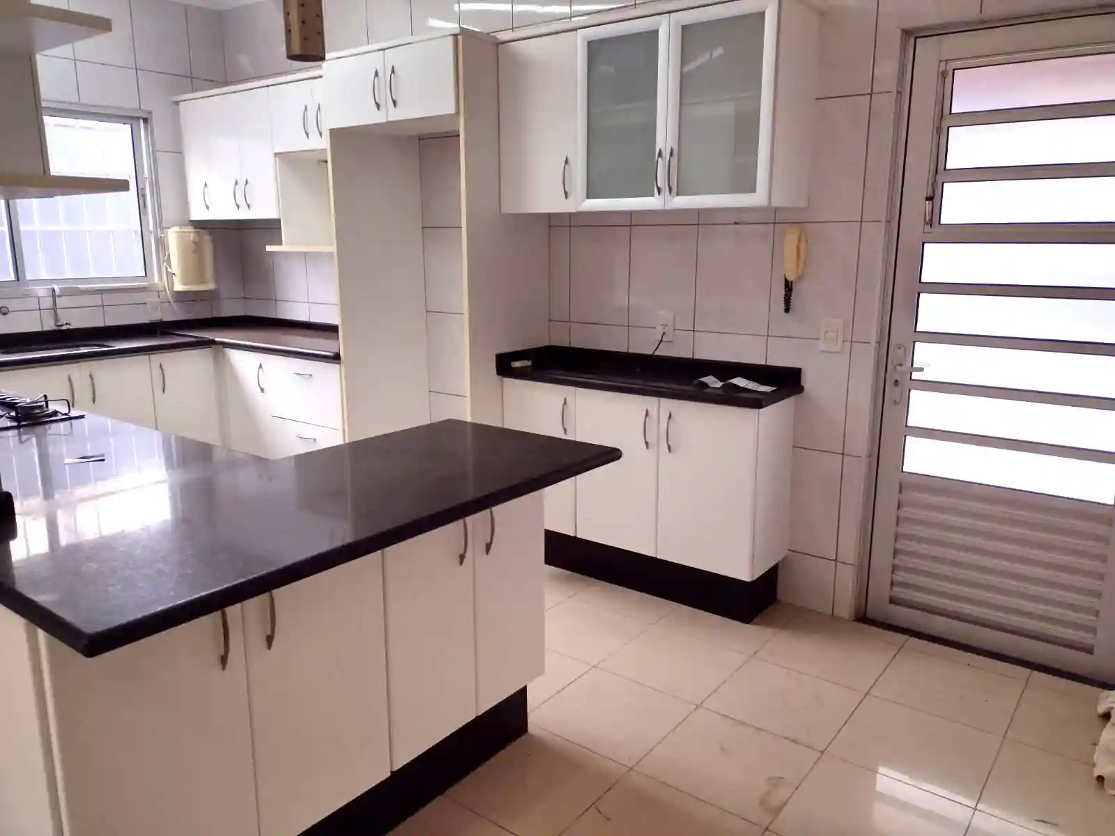 Casa com 3 quartos à venda, 280m² — foto 16 de 34
