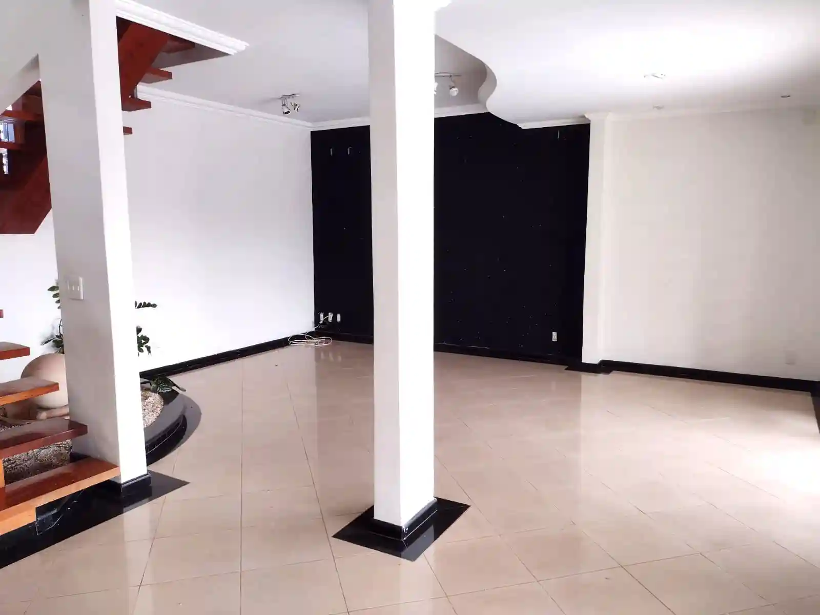 Casa com 3 quartos à venda, 280m² — foto 9 de 34