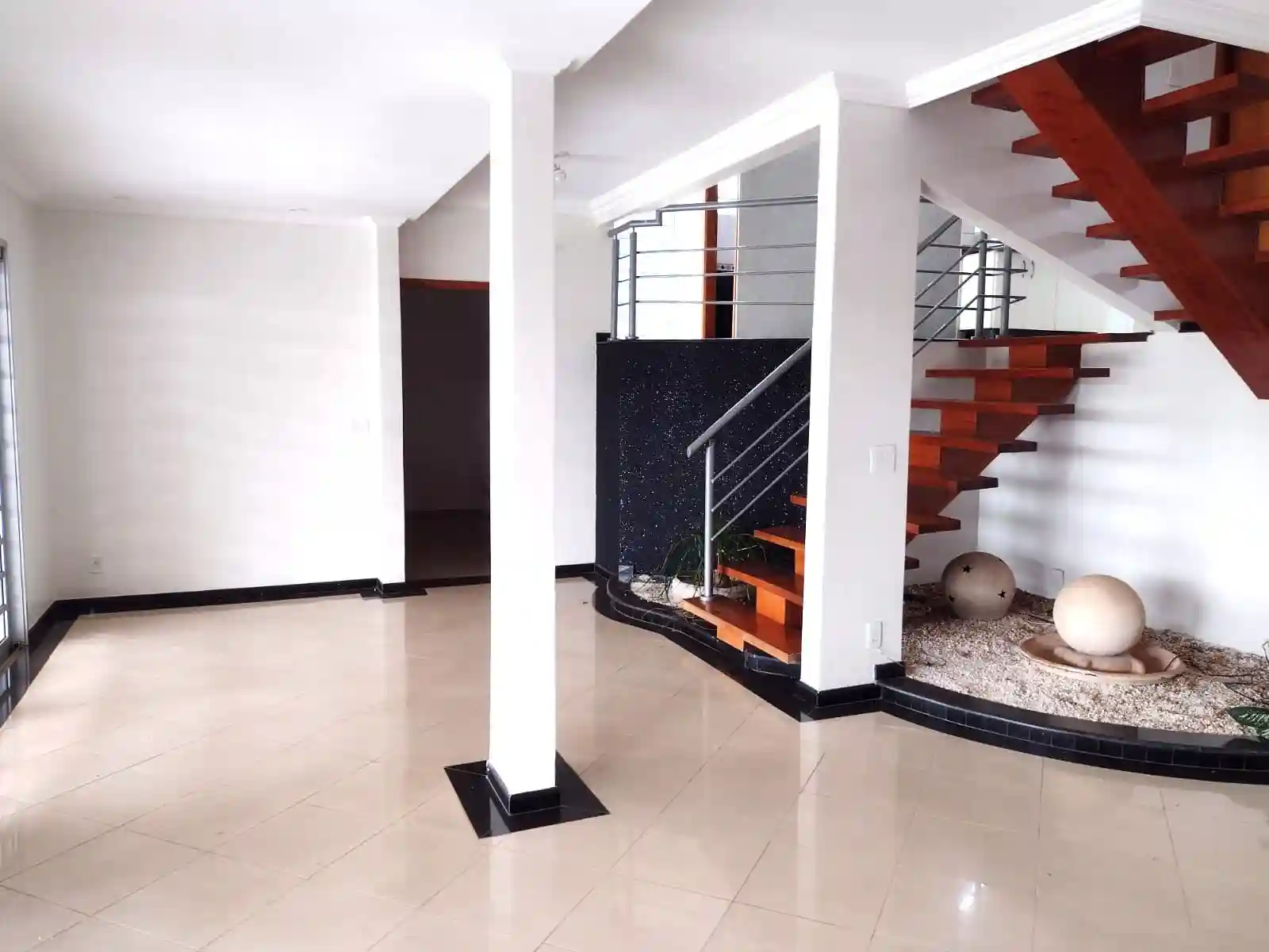 Casa com 3 quartos à venda, 280m² — foto 8 de 34