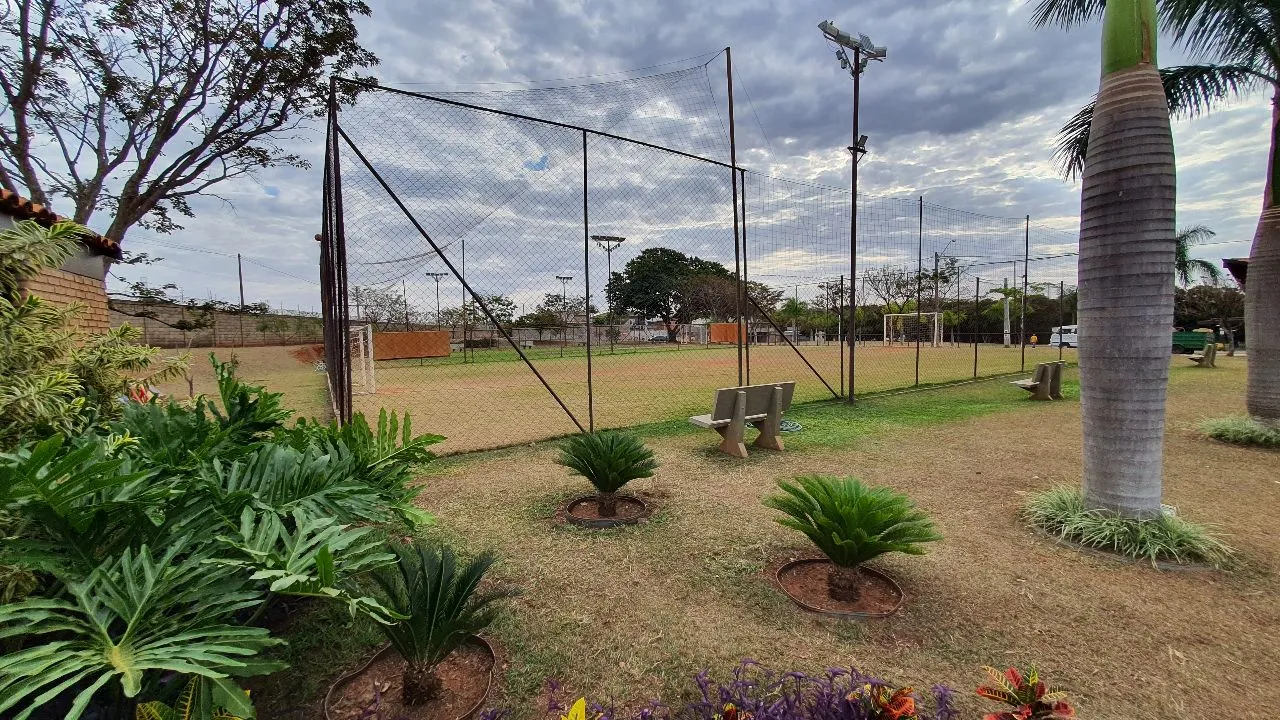 Terreno / Lote / Condomínio à venda — foto 5 de 9