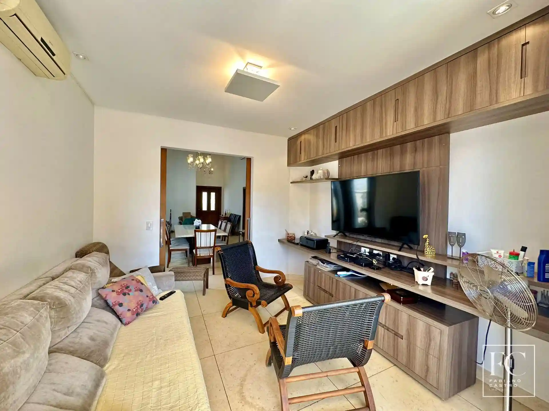 Casa de Condomínio com 3 quartos à venda, 220m² — foto 7 de 26