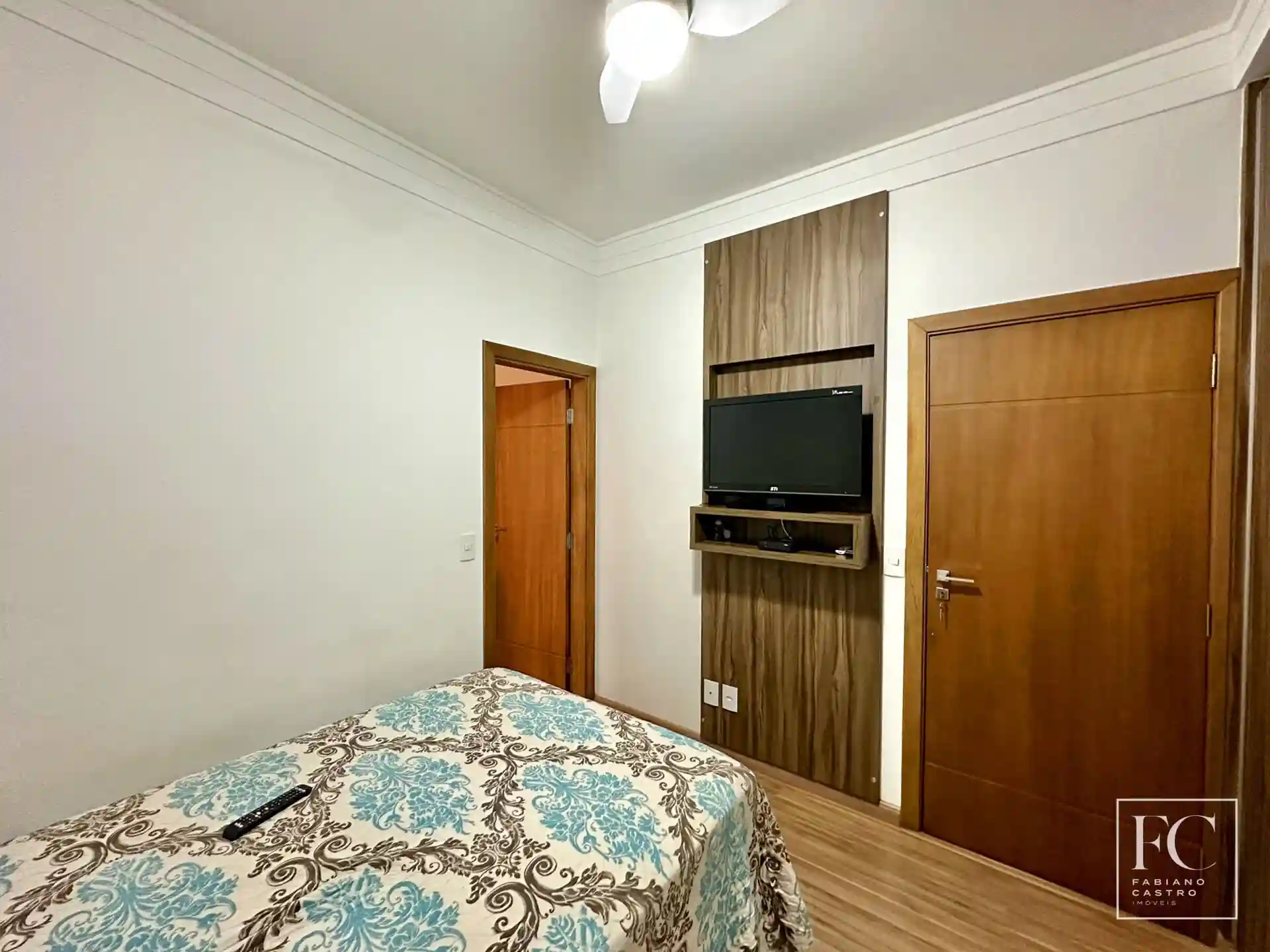 Casa de Condomínio com 3 quartos à venda, 220m² — foto 21 de 26