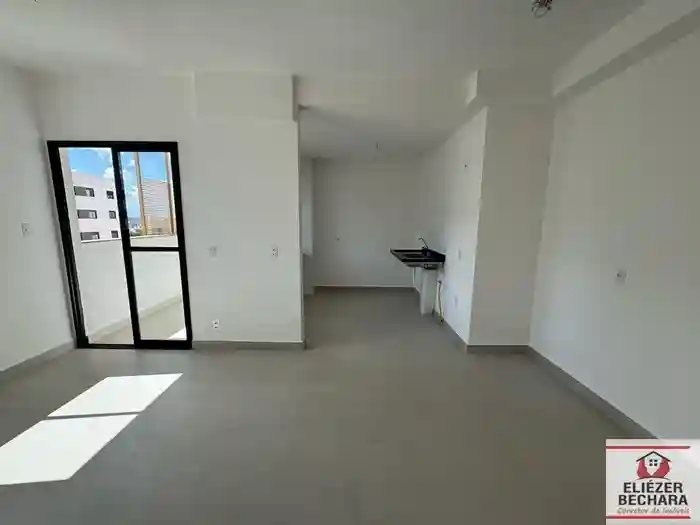 Apartamento com 3 quartos à venda, 68m² — foto 1 de 11