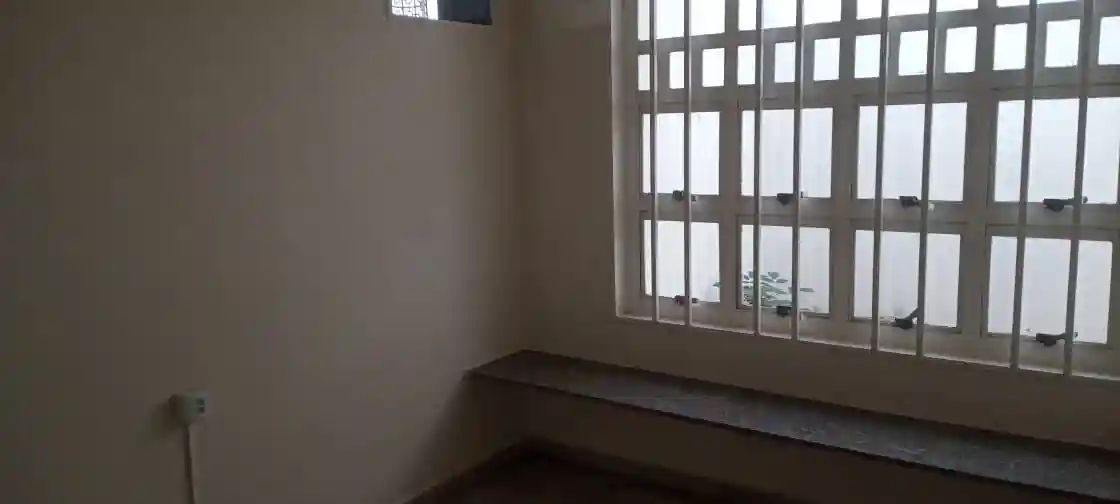 Casa Comercial com 2 quartos à venda, 242m² — foto 12 de 18