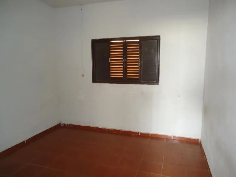 Casa à venda — foto 1 de 4