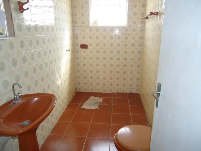 Casa à venda — foto 2 de 4
