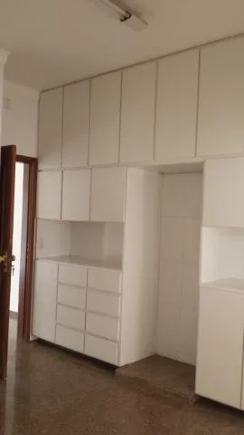 Casa à venda — foto 1 de 10