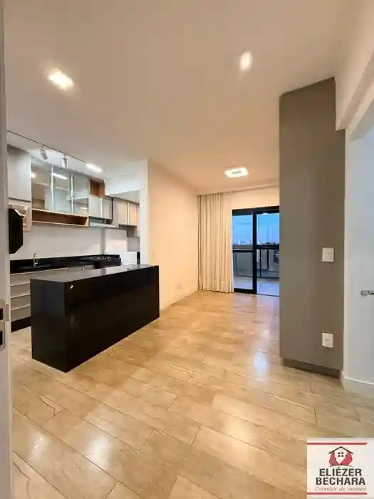Apartamento com 2 quartos à venda, 72m² — foto 1 de 27
