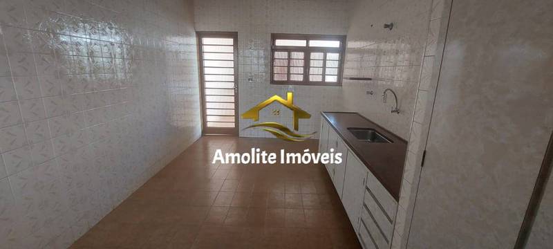 Casa com 3 quartos à venda, 290m² — foto 19 de 26