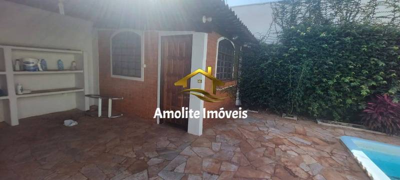 Casa com 3 quartos à venda, 290m² — foto 8 de 26
