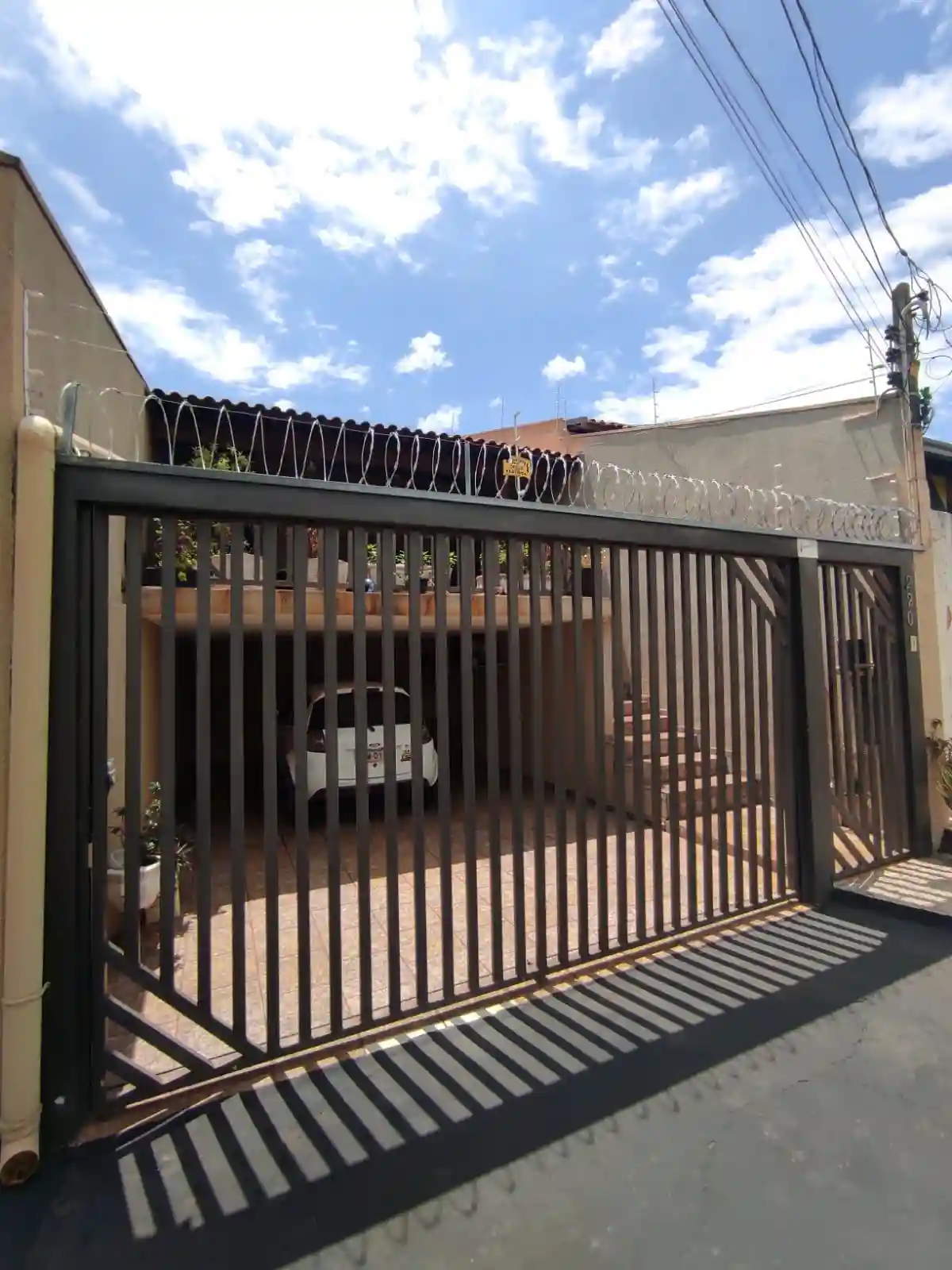 Casa com 2 quartos à venda, 130m² — foto 1 de 21