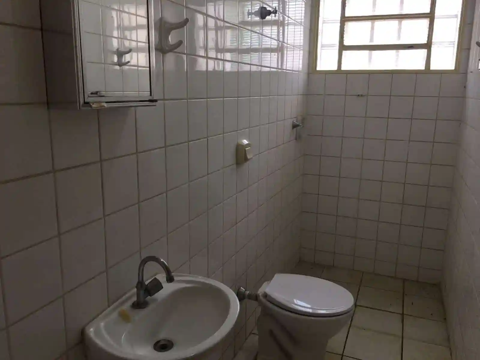 Casa com 3 quartos à venda, 360m² — foto 11 de 17