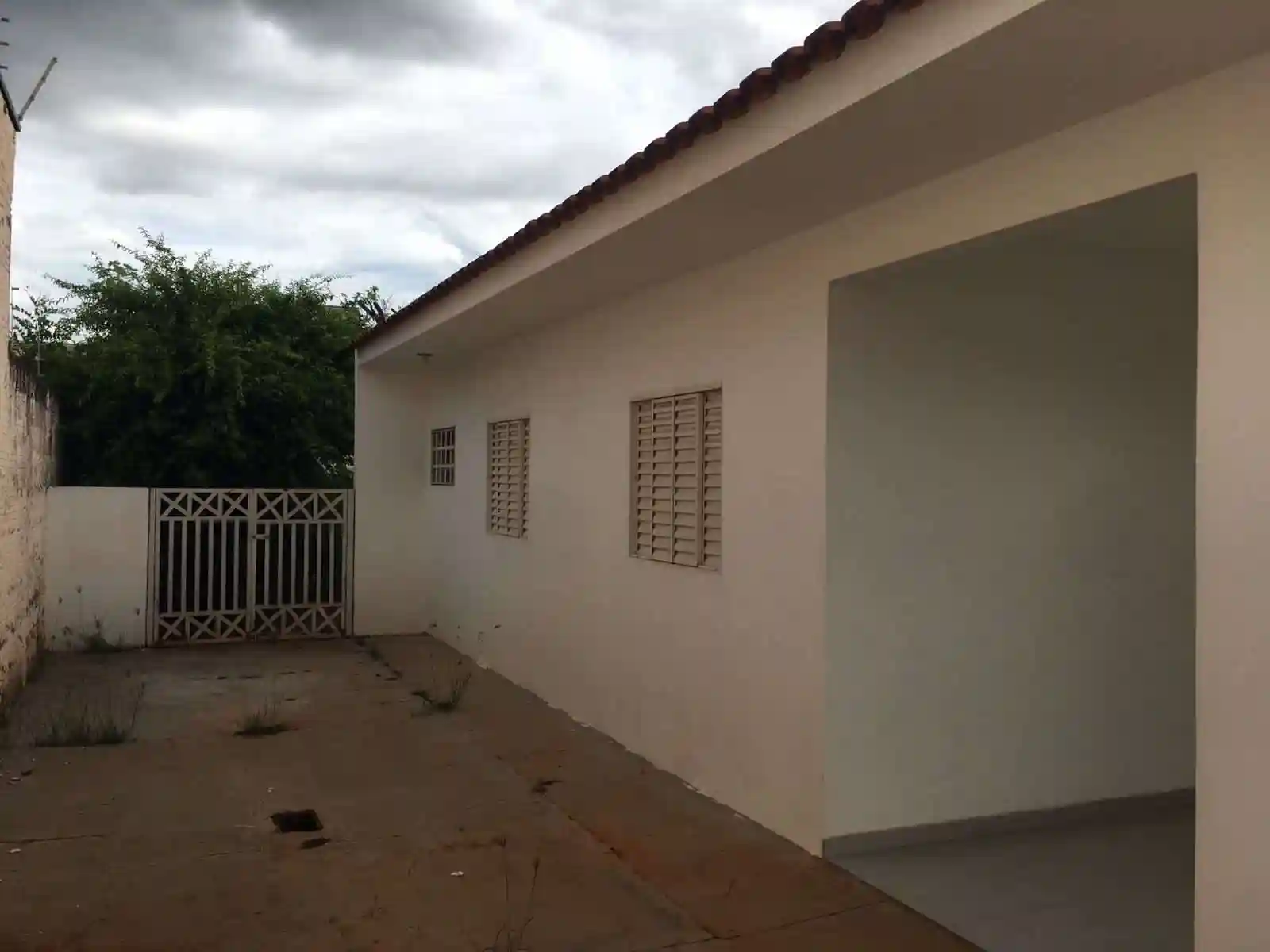 Casa com 3 quartos à venda, 360m² — foto 2 de 17
