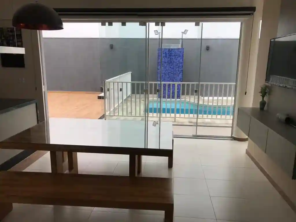 Casa de Condomínio com 4 quartos à venda, 400m² — foto 2 de 14