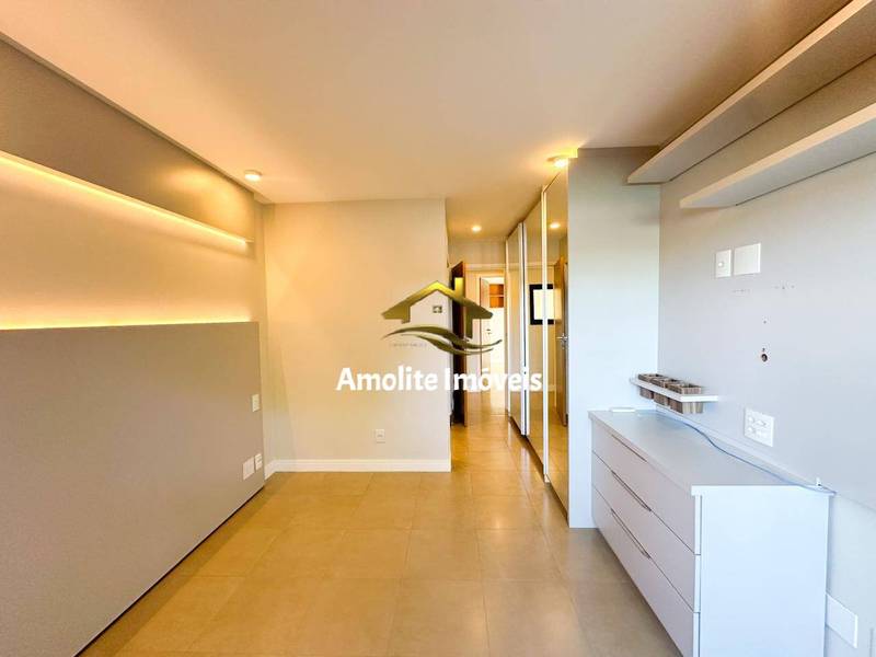 Casa de Condomínio com 3 quartos à venda, 287m² — foto 12 de 36