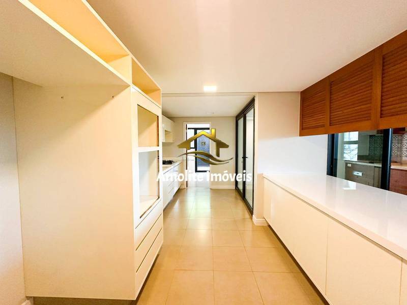 Casa de Condomínio com 3 quartos à venda, 287m² — foto 34 de 36