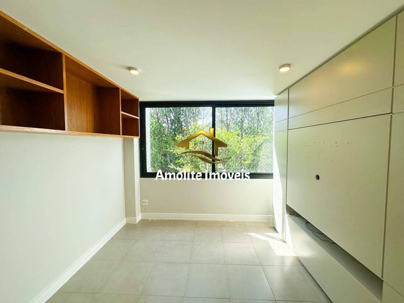 Casa de Condomínio com 3 quartos à venda, 287m² — foto 14 de 36