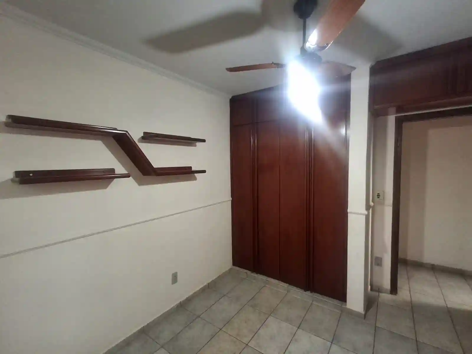 Apartamento com 2 quartos à venda, 75m² — foto 5 de 9