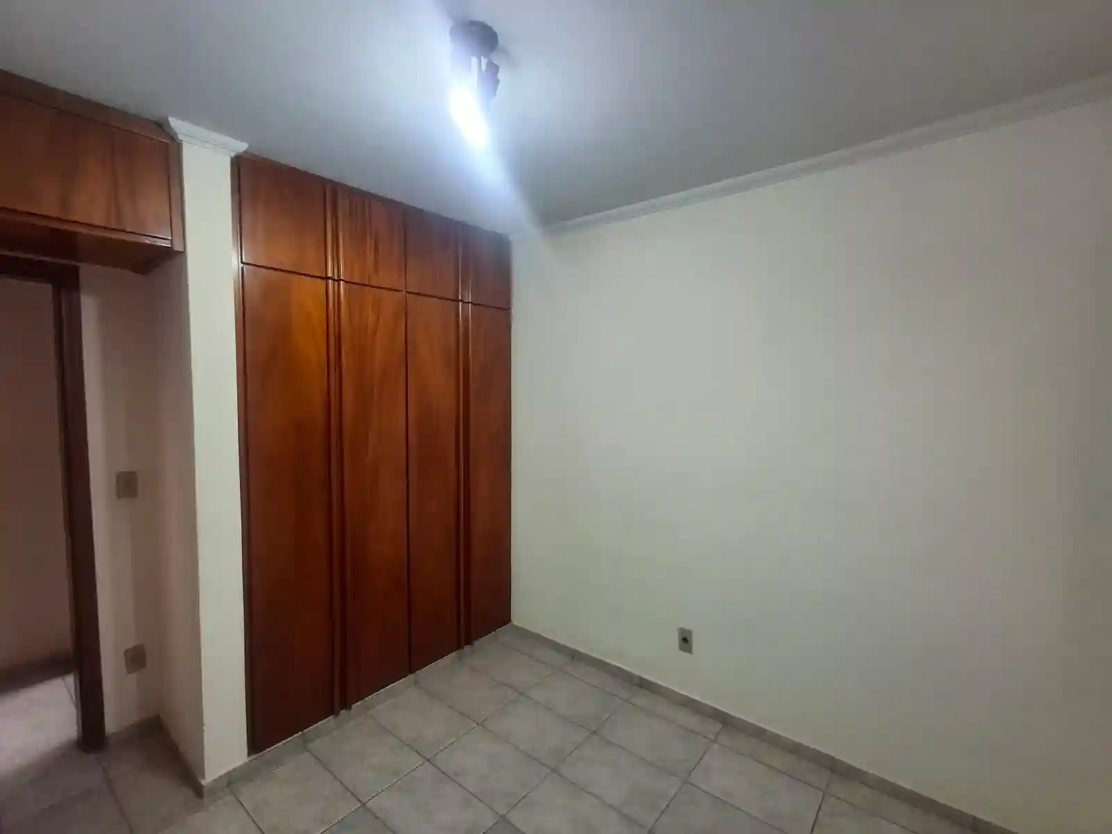 Apartamento com 2 quartos à venda, 75m² — foto 7 de 9