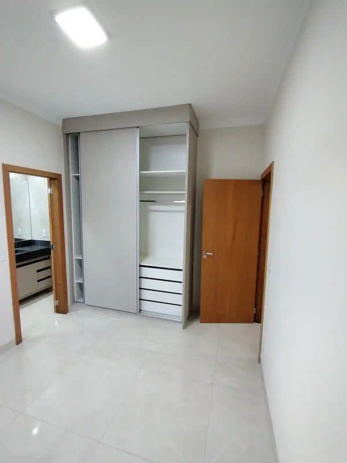 Casa de Condomínio com 3 quartos à venda, 200m² — foto 9 de 21