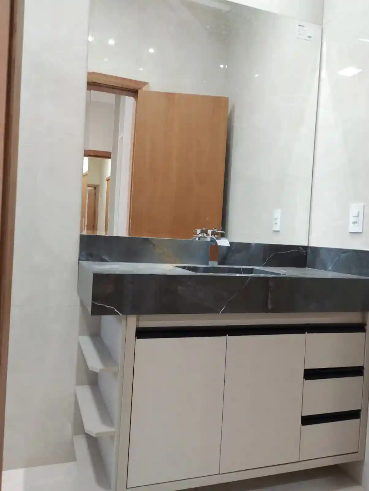Casa de Condomínio com 3 quartos à venda, 200m² — foto 4 de 21