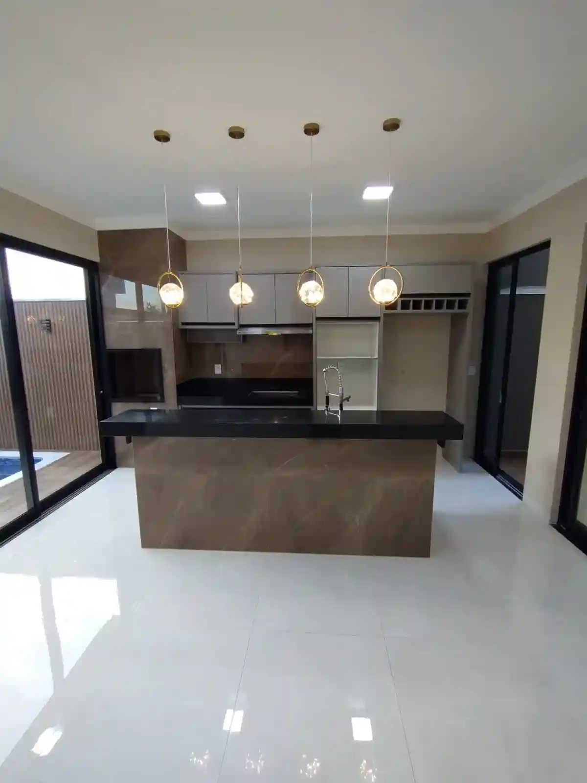 Casa de Condomínio com 3 quartos à venda, 200m² — foto 12 de 21