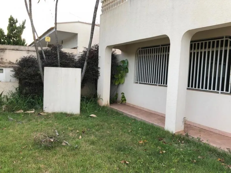 Sobrado à venda — foto 1 de 5