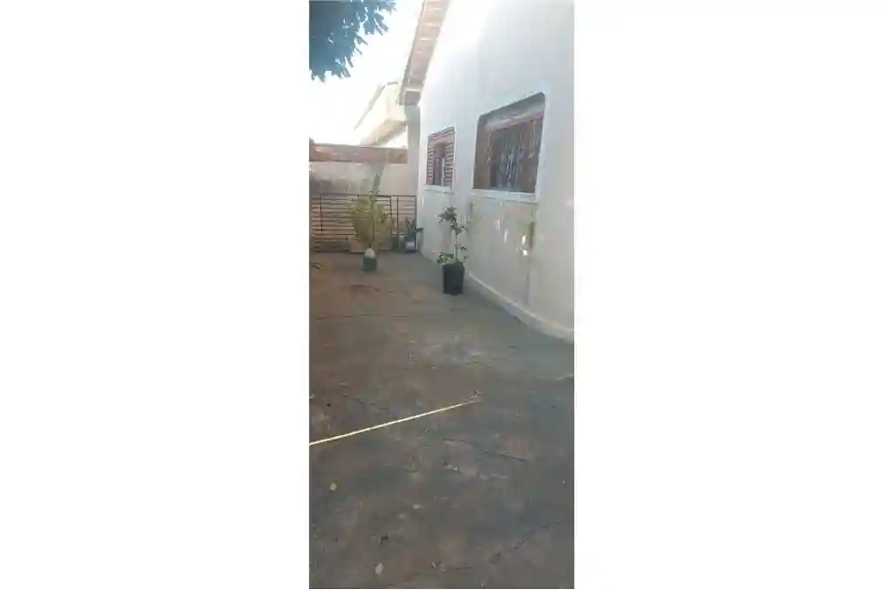 Casa com 2 quartos à venda, 223m² — foto 4 de 4