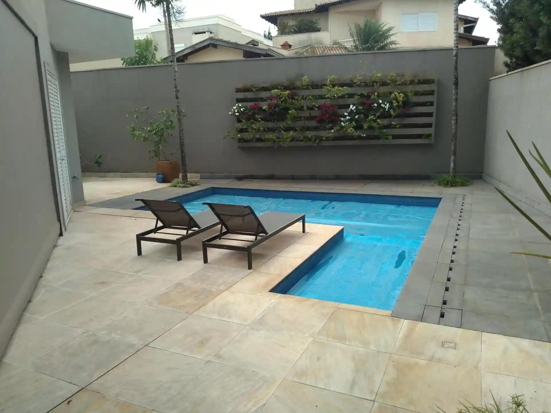 Casa de Condomínio com 3 quartos à venda, 336m² — foto 3 de 60