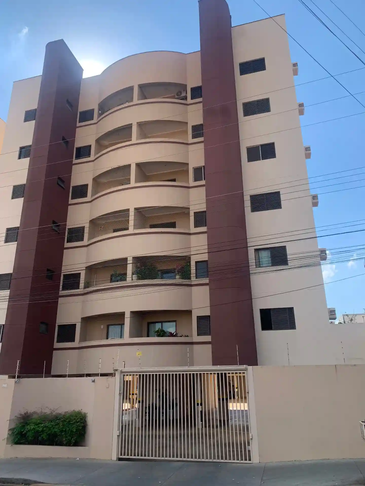 Apartamento com 3 quartos à venda, 106m² — foto 1 de 12