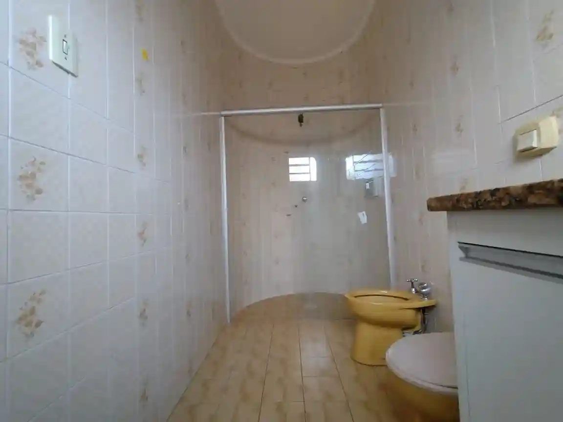 Casa com 3 quartos à venda, 220m² — foto 10 de 17