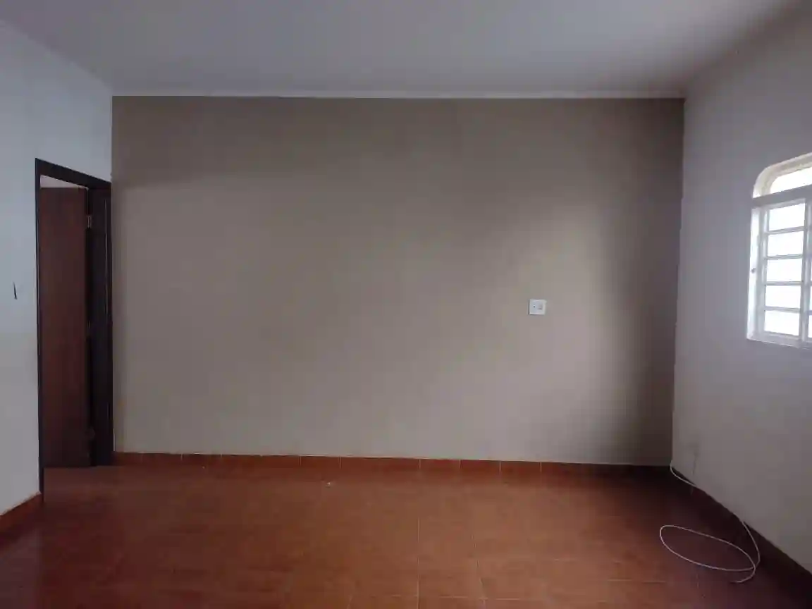 Casa com 3 quartos à venda, 220m² — foto 8 de 17