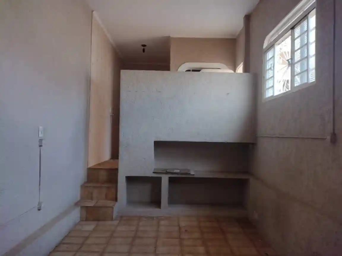 Casa com 3 quartos à venda, 220m² — foto 14 de 17