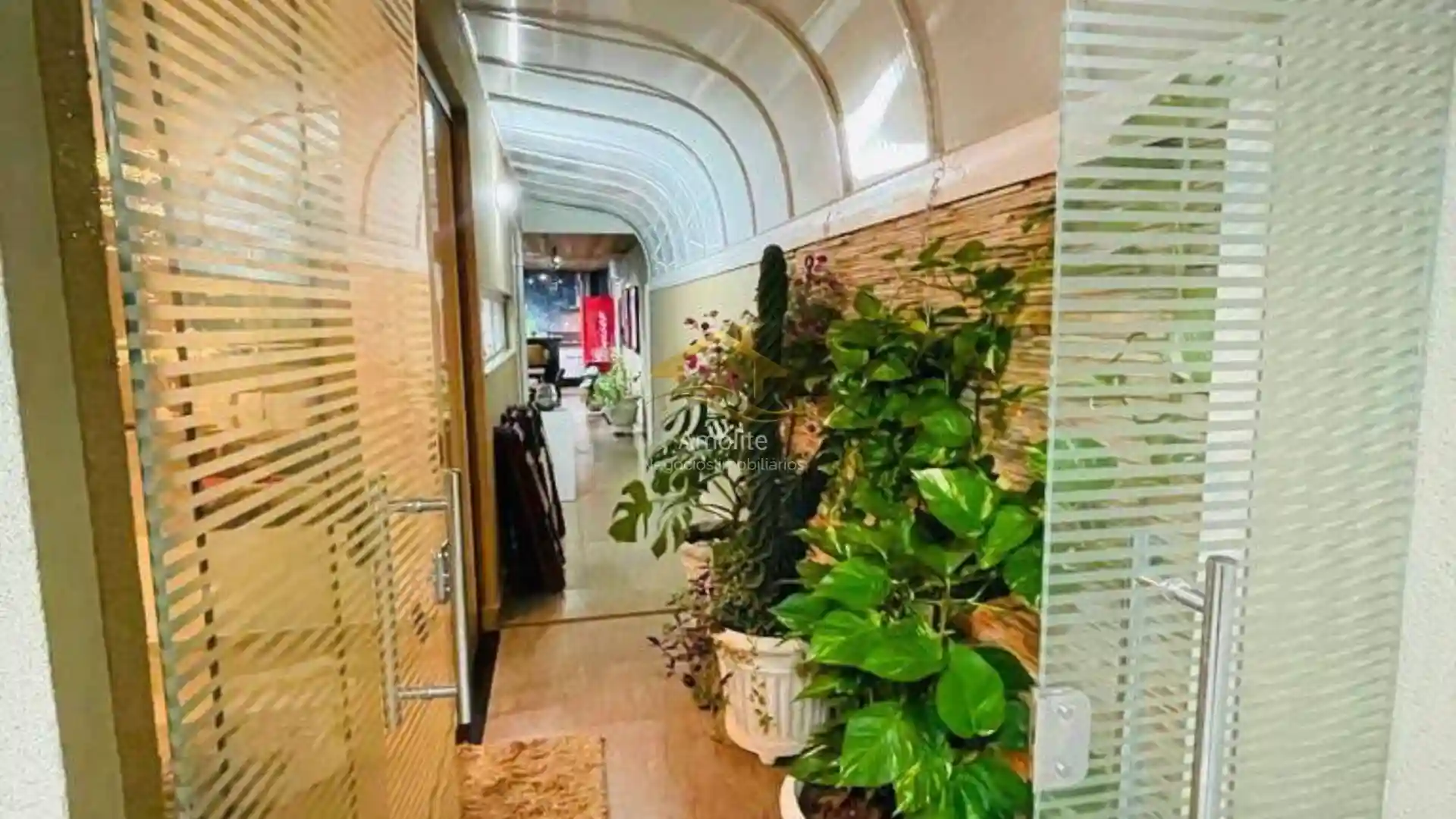 Casa de Condomínio com 3 quartos à venda, 230m² — foto 18 de 34