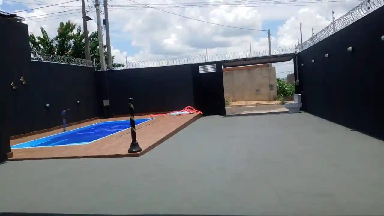 Casa com 2 quartos à venda, 72m² — foto 1 de 19