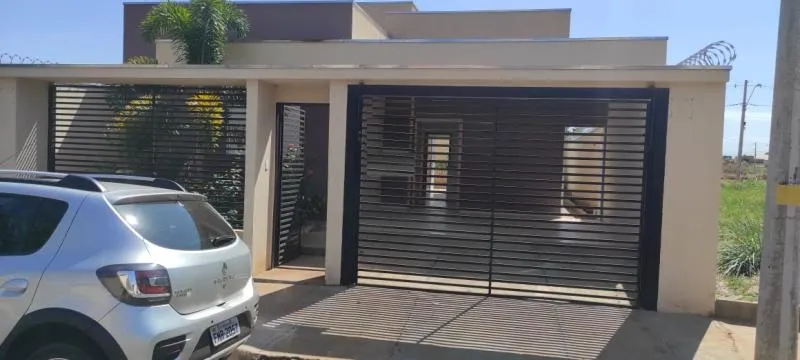 Casa à venda — foto 1 de 5