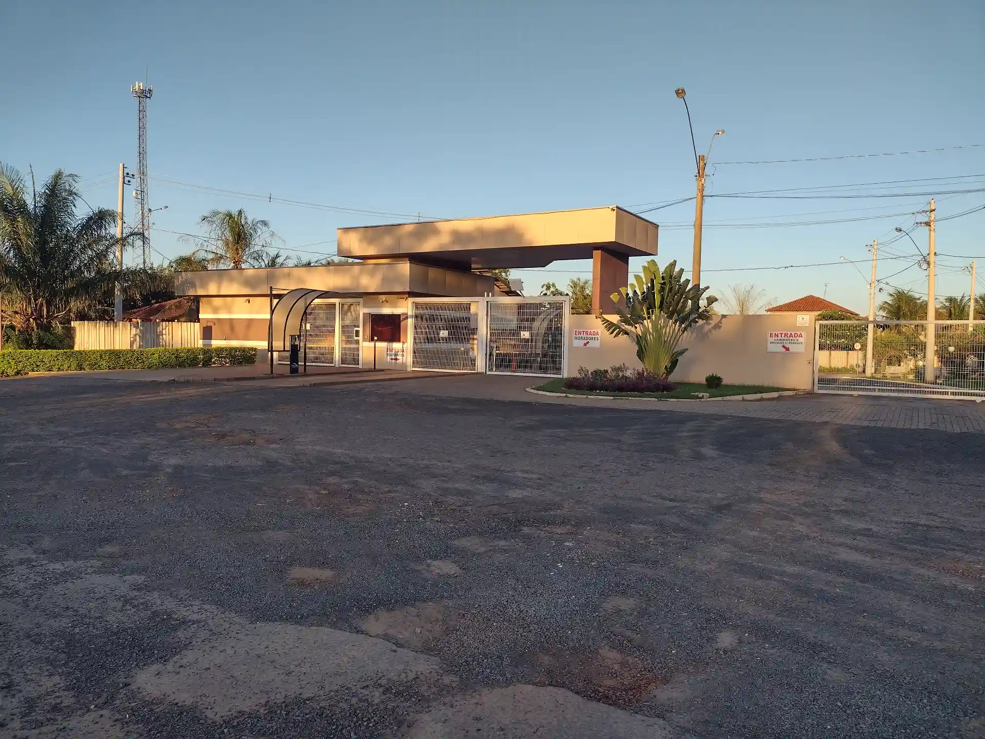 Fazenda / Sítio / Chácara com 2 quartos à venda, 1000m² — foto 1 de 28