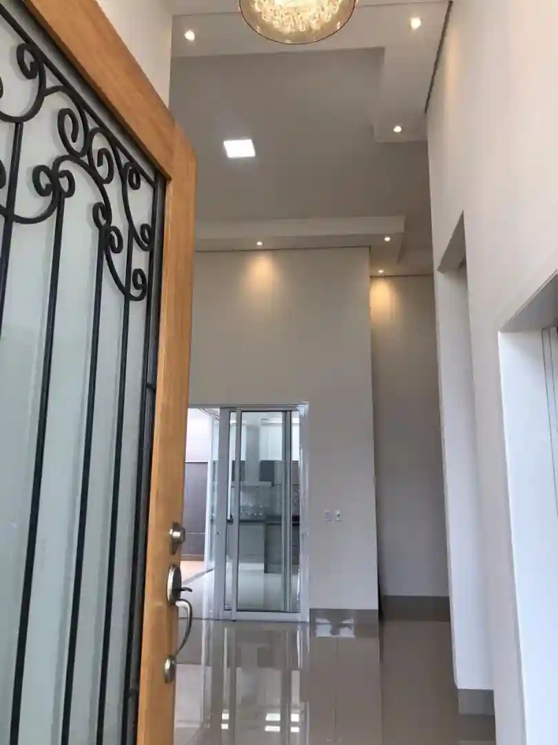 Casa de Condomínio com 3 quartos à venda, 400m² — foto 7 de 9