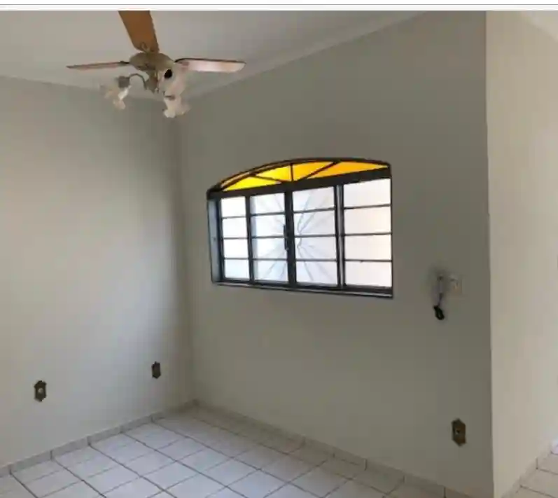 Casa com 3 quartos à venda, 140m² — foto 4 de 7