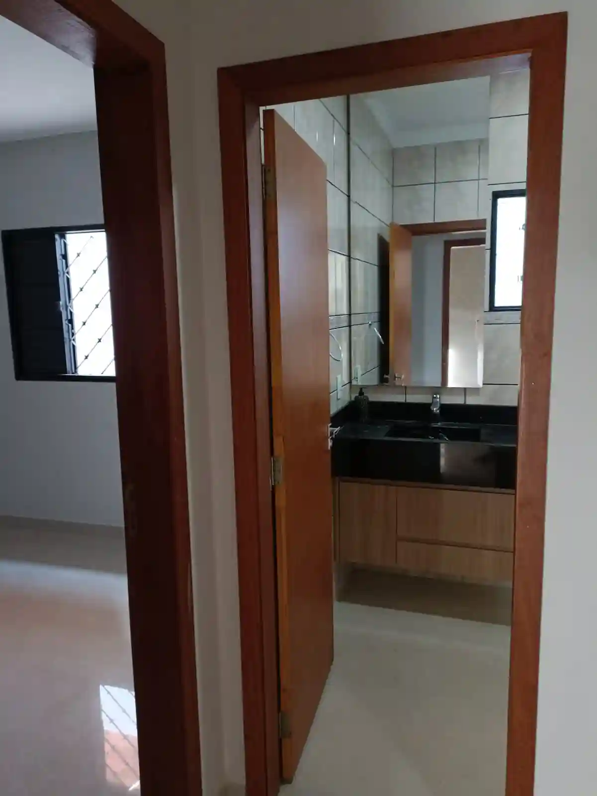 Casa com 2 quartos à venda, 10m² — foto 1 de 15