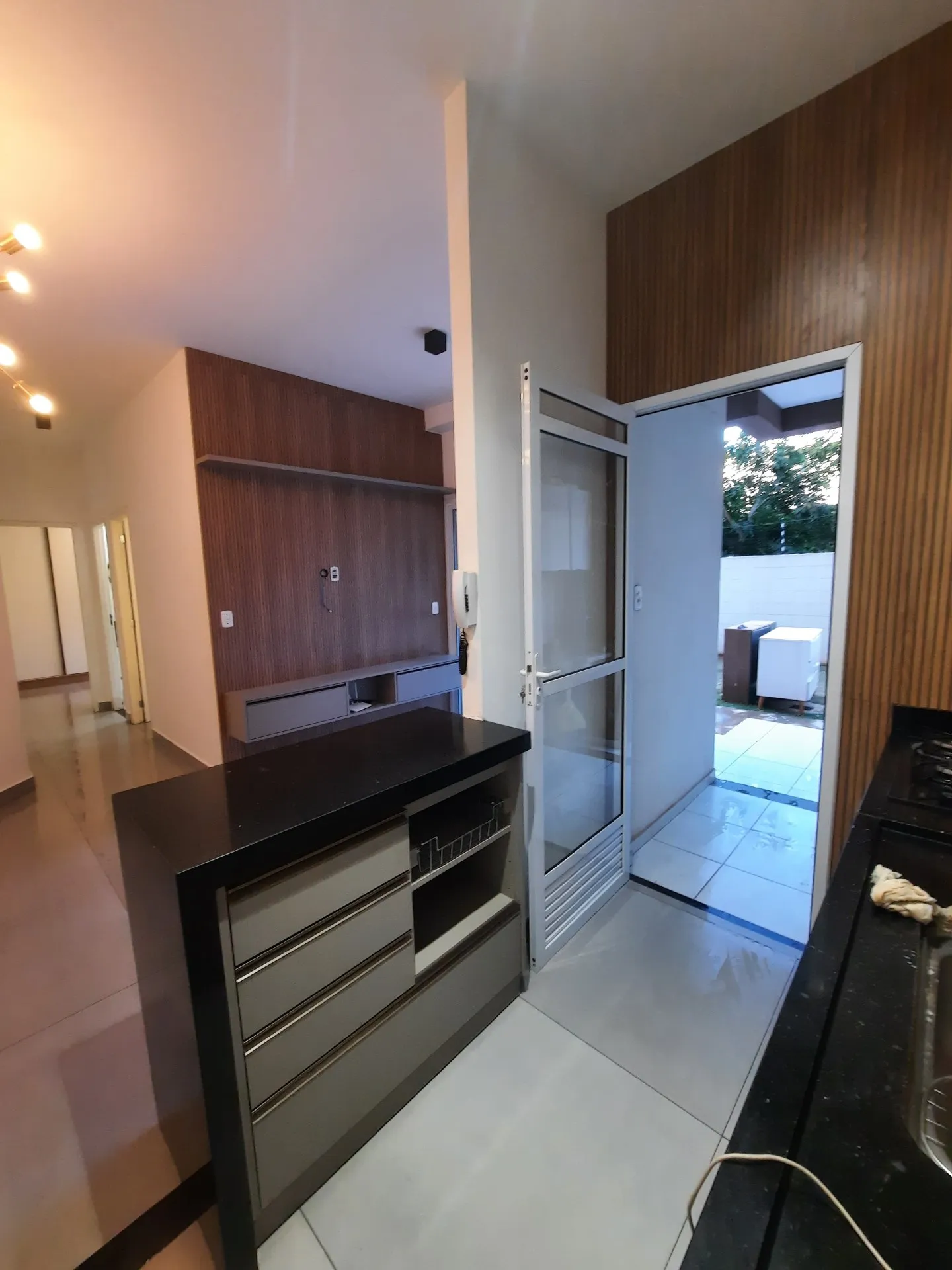 Apartamento com 2 quartos para aluguel, 70m² — foto 5 de 17