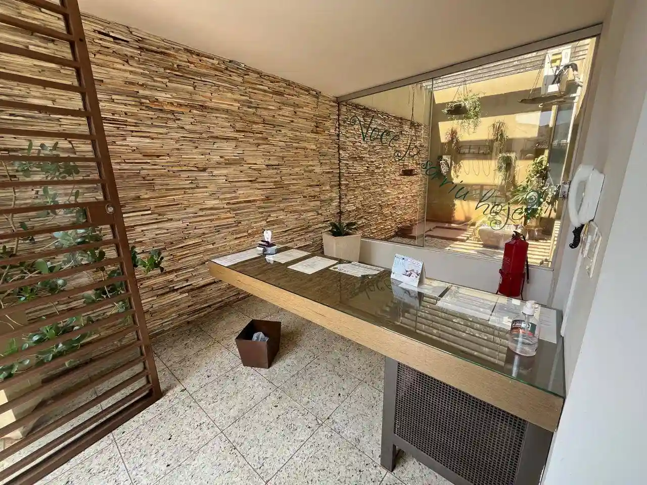 Casa Comercial com 4 quartos para aluguel, 200m² — foto 3 de 24