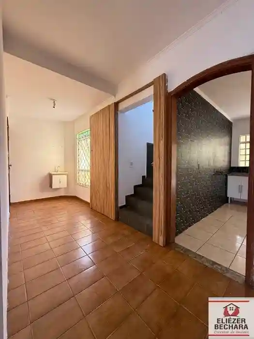 Casa Comercial com 3 quartos à venda, 154m² — foto 3 de 25