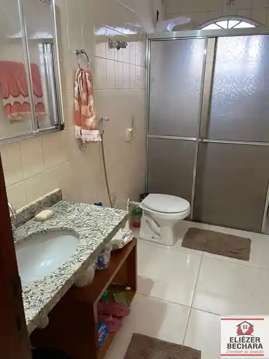 Casa à venda — foto 8 de 12
