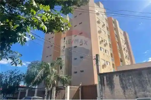 Apartamento com 3 quartos à venda, 70m² — foto 1 de 9