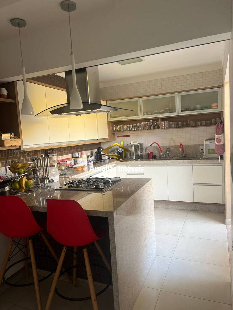 Casa de Condomínio com 3 quartos à venda, 120m² — foto 2 de 11