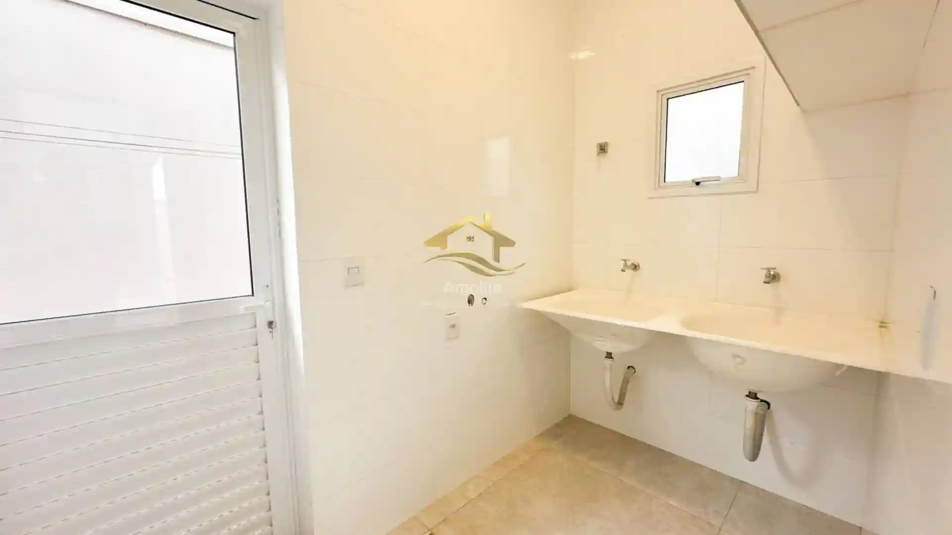 Casa de Condomínio com 3 quartos à venda, 226m² — foto 14 de 28